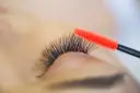Jak czyścić sztuczne rzęsy? Poradnik krok po kroku
