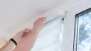 Jak zdjąć rolety dzień noc bez uszkodzenia okna - krok po kroku