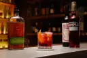 Bulleit Rye, Campari i Martini Riserva Speciale Rubino tworzą idealny koktajl. Negroni czy Boulevardier? Wybór należy do Ciebie!