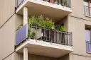 Kwiaty na balkonie z panelem słonecznym. Czy balkon jest częścią wspólną?