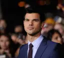 Jak Taylor Lautner wcielił się w Jacoba z Zmierzchu i co słychać teraz?
