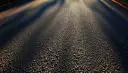 Co to jest asfalt? Poznaj jego właściwości i zastosowanie w budownictwie