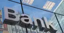 Ile można zarobić w banku? Poznaj realne zarobki w branży bankowej