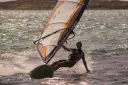 Windsurfing: Opanuj ślizg! Przewodnik do Twojego pierwszego lotu