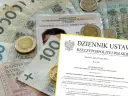Legitymacja osoby niepełnosprawnej, monety i banknoty polskie.