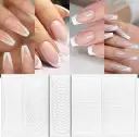 Farbige French Nails: Dein Guide für Trend, DIY & Studio-Kosten