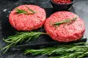 Mięso do burgera: Jak zrobić idealny, soczysty kotlet w domu?