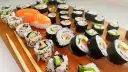 Jak przygotować sushi w domu - proste przepisy i cenne wskazówki