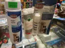Zimowe kosmetyki dla zwierząt: czym smarować psu łapy? Kremy i spraye Trixie Paw-Care oraz maść dr Seidel ochronią łapki Twojego pupila.