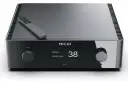 Elegancki wzmacniacz Rotel Michi X3 z pilotem. Wyświetlacz pokazuje "PHONO Analog Input 38".