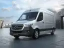 Pojemność baku Mercedes Sprinter 313 CDI: 75L czy 100L? Zasięg