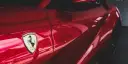 Poczuj się jak właściciel Ferrari: Luksus i styl życia na wyciągnięcie ręki