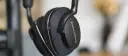 Słuchawki które nie przepuszczają dźwięku - wybierz najlepsze modele z ANC