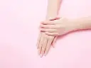 Ile rosną paznokcie i jak przyspieszyć ich wzrost? Poradnik eksperta