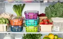 Jak układać jedzenie w lodówce? Sekrety świeżości i oszczędności