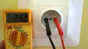 Jak zmierzyć rezystancję izolacji – uniknij niebezpieczeństw w elektryce
