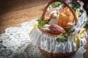 Święconka: Historia, symbolika i znaczenie wielkanocnego koszyczka
