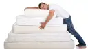 Jak wybrać materac do spania, by uniknąć bólu i poprawić sen