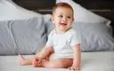 Kiedy dziecko siada? Odkryj, co wpływa na umiejętność siadania