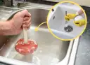Zatkany zlew? Poznaj sekrety hydraulika i udrożnij rury