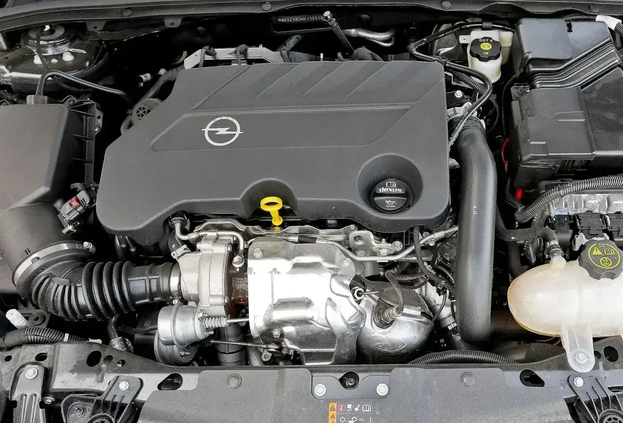 Opel Insignia 2.0 Turbo - Czy warto kupić? Analiza silnika