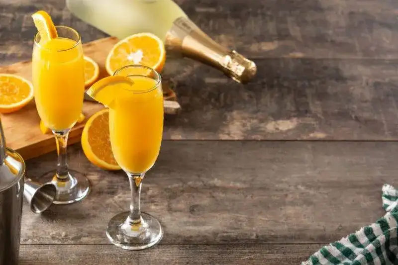 Mimoza drink - idealny przepis na orzeźwiający koktajl na każdą okazję