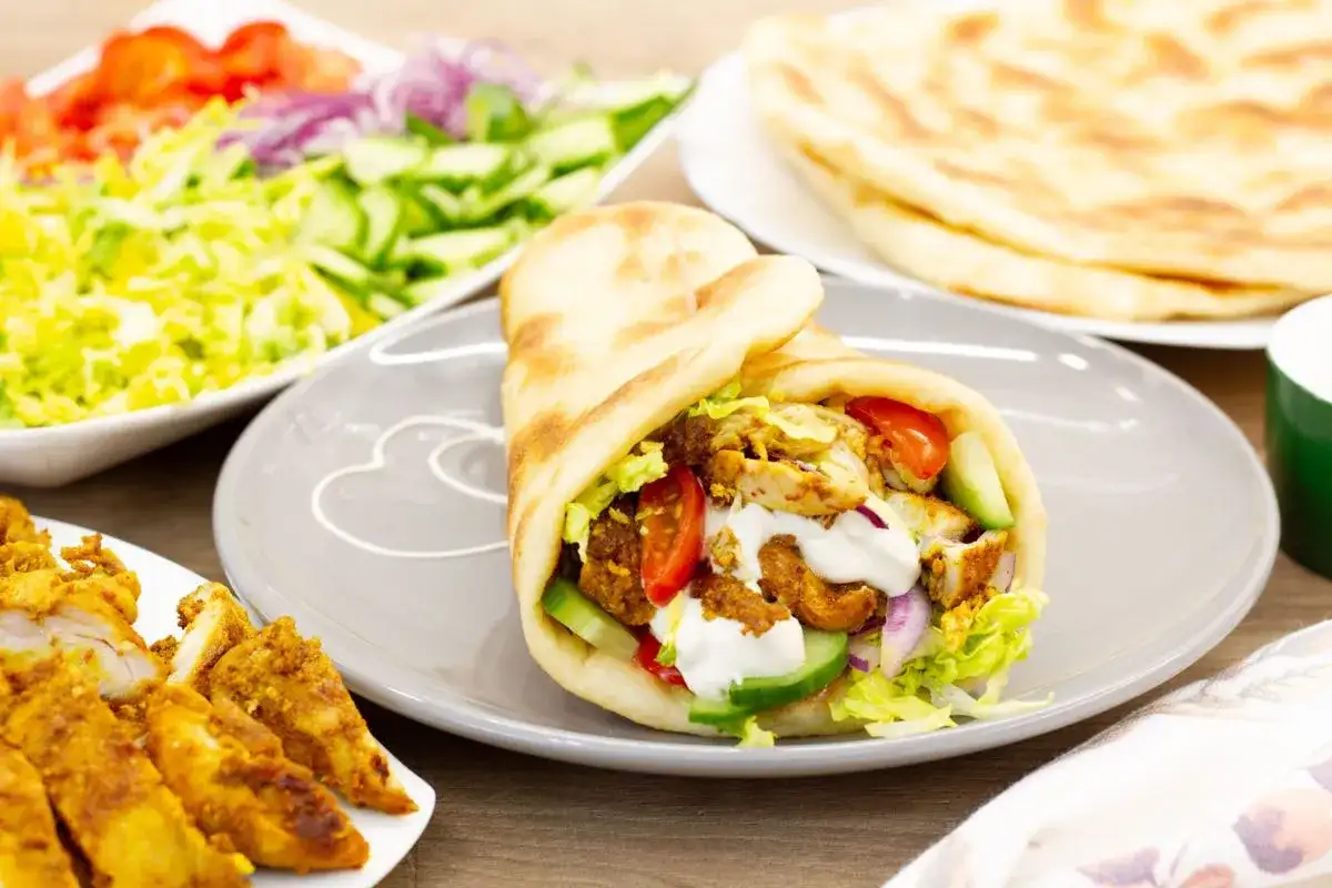Kurczak shawarma - przepis na idealnie soczyste mięso!