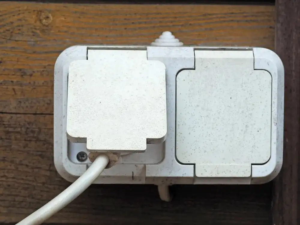 Jakie kary grożą za użyczenie prądu bez zgody dostawcy energii?