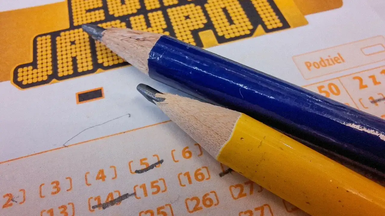 Czy gwiazdy Eurojackpot naprawdę grają? Kulisy kampanii