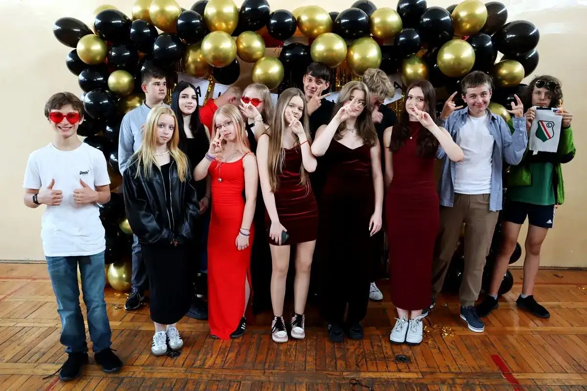 Bal ósmoklasisty - Jak zaplanować udany wieczór bez stresu?