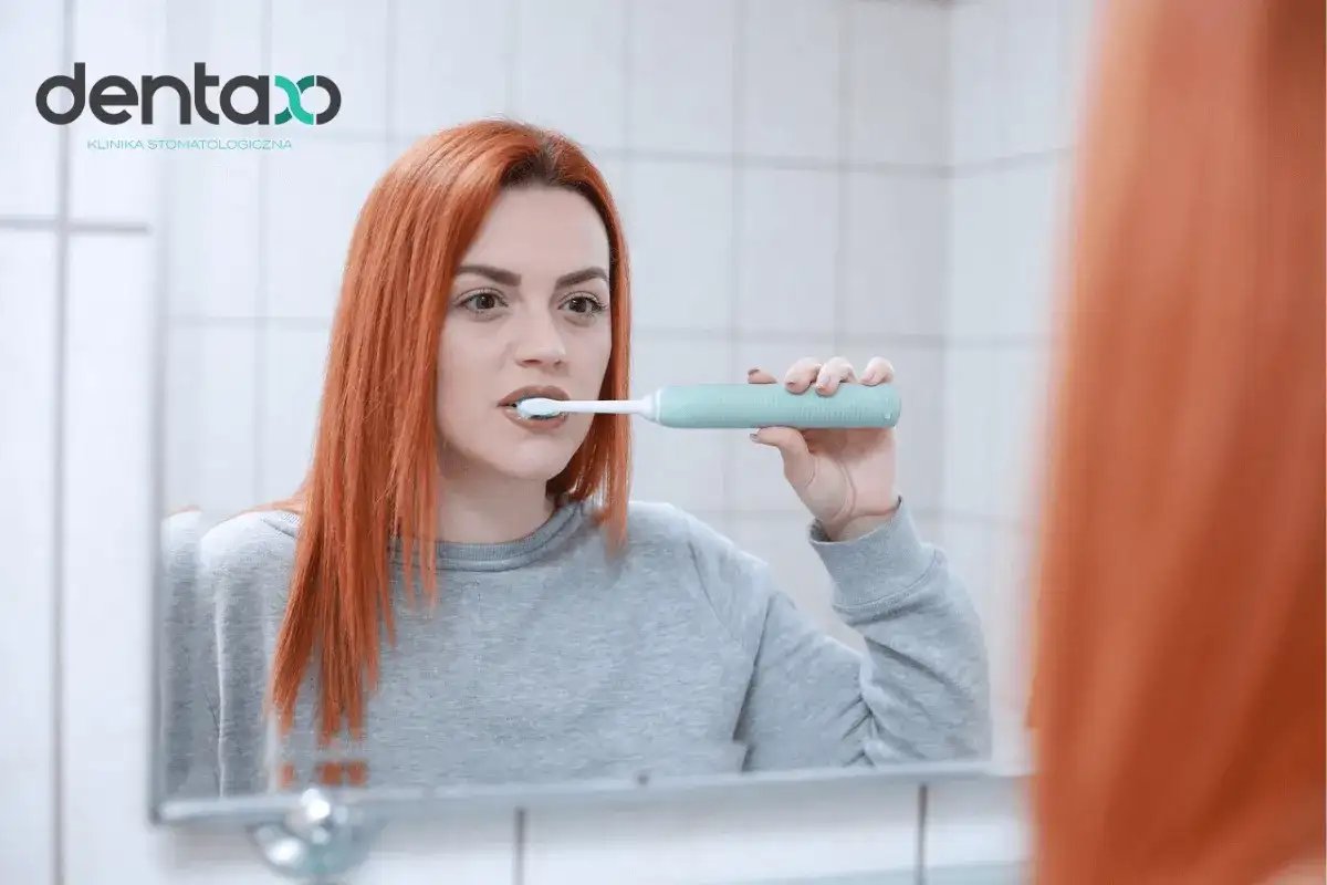 Ile razy dziennie myć zęby? Zasady skutecznego szczotkowania