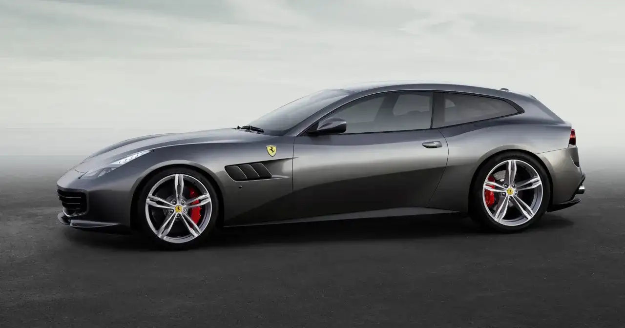 Ferrari FF - Czy warto kupić to nietypowe GT?