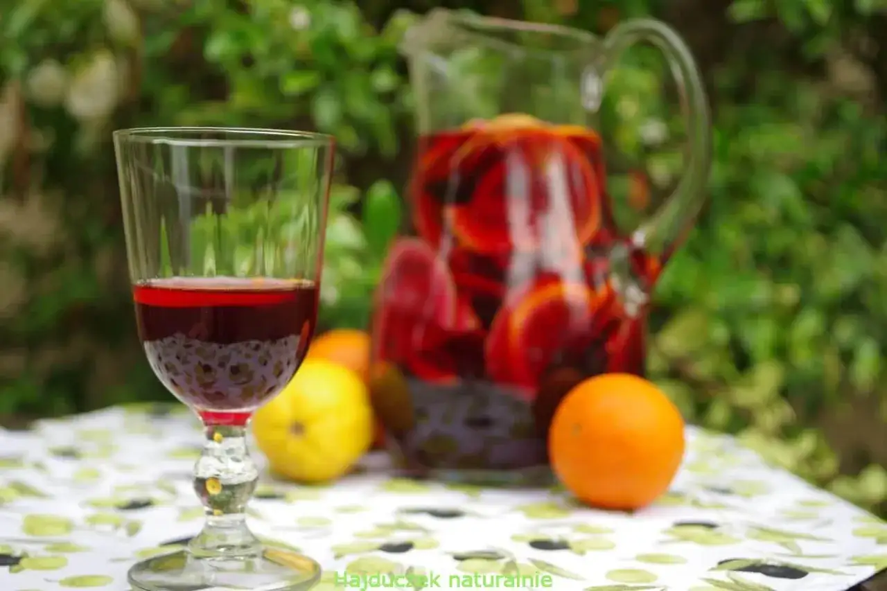 Jak zrobić idealną sangrię - Sprawdź przepis i wybierz najlepsze wino
