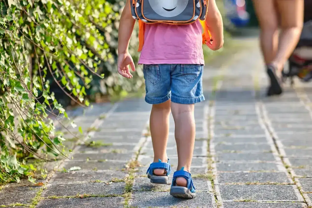 Kiedy dzieci idą do szkoły? Zasady dla 6- i 7-latków