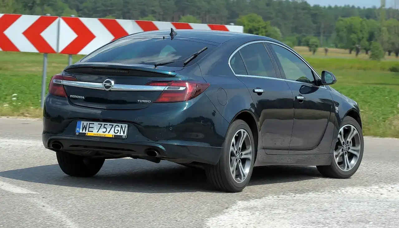 Insignia 1.6 turbo - Realne spalanie, opinie i typowe usterki