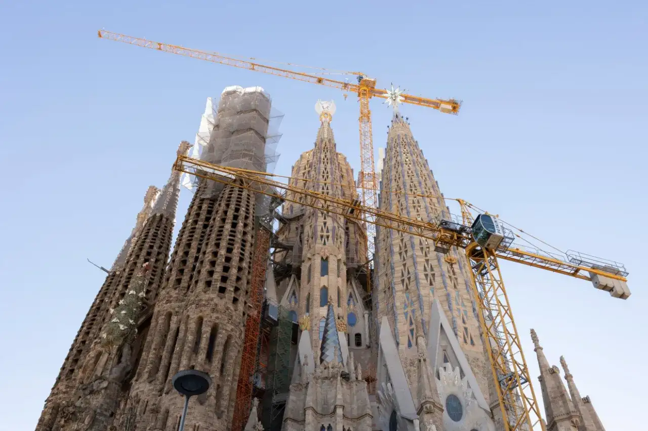 Sagrada Familia - Jak zrozumieć ikonę Barcelony?