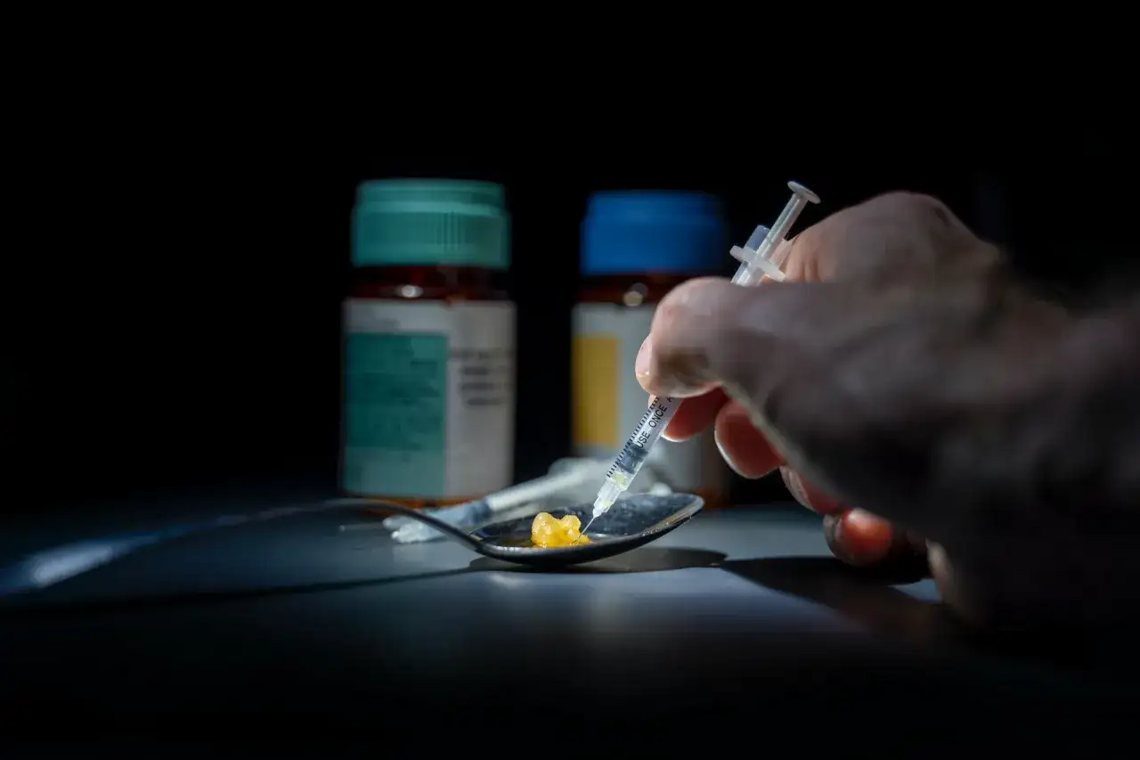 Krokodil (desomorfina) - Rosyjski opioid, który niszczy organizm