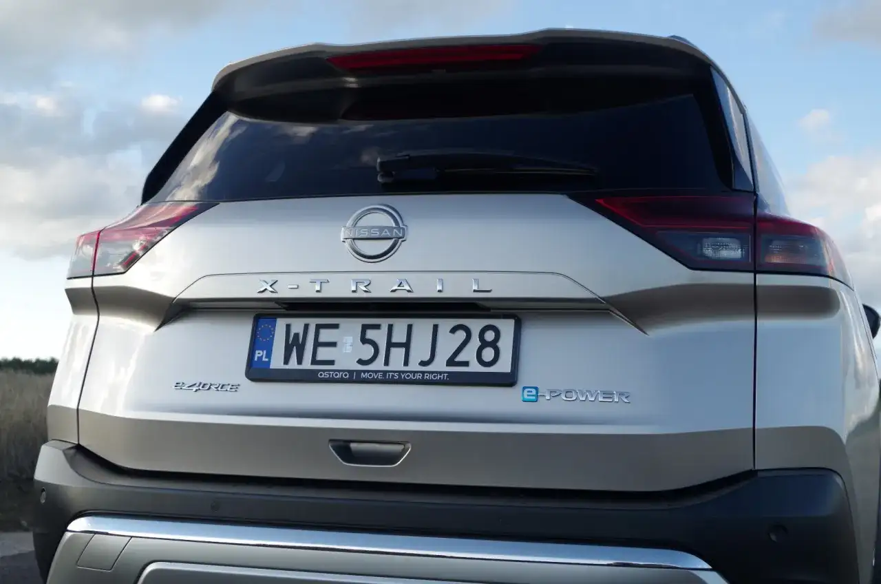 Gama modeli Nissana - Hybryda, elektryk czy diesel? Co wybrać?