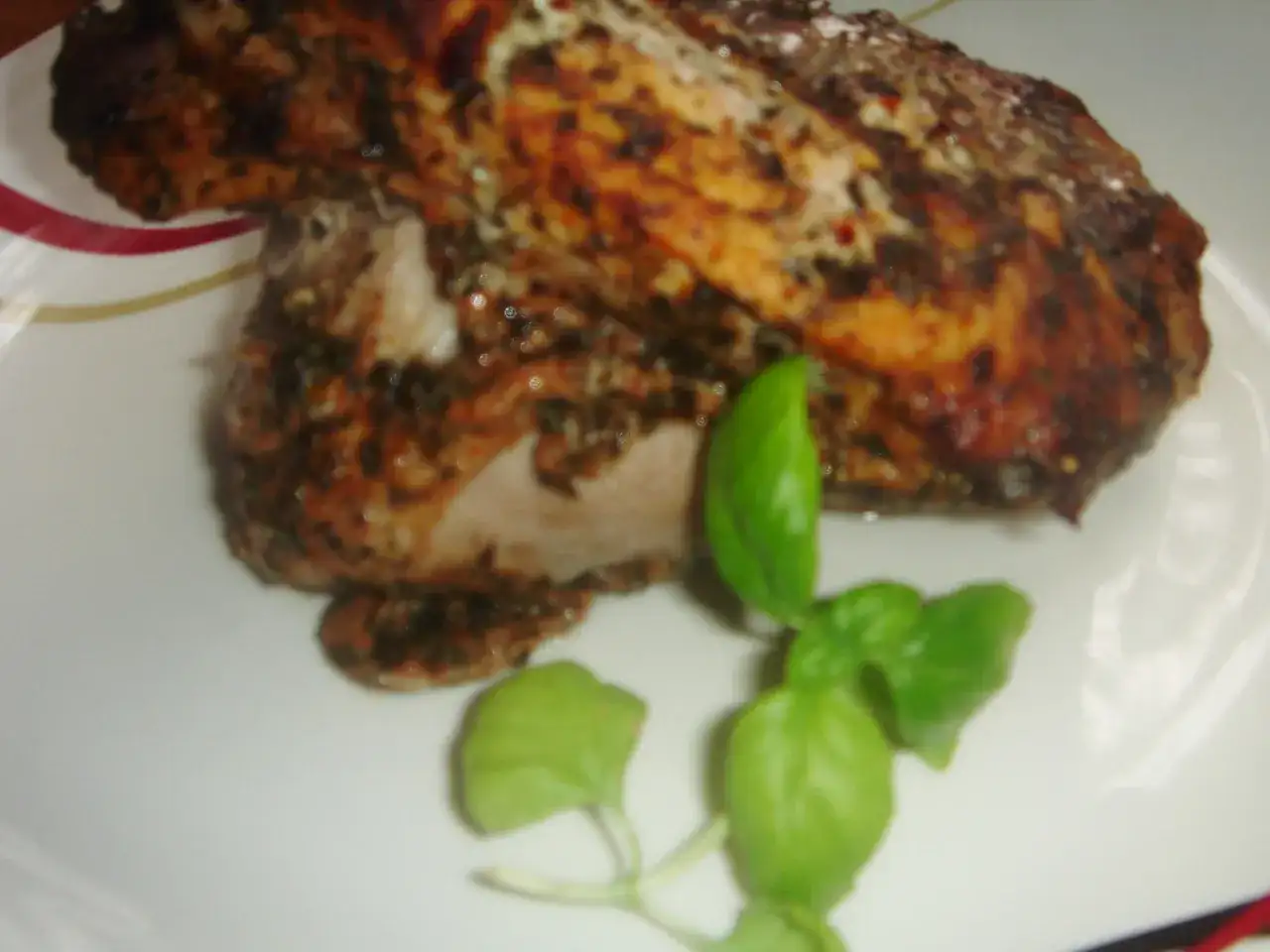 Łopatka pieczona w ziołach - przepis na miękkie mięso