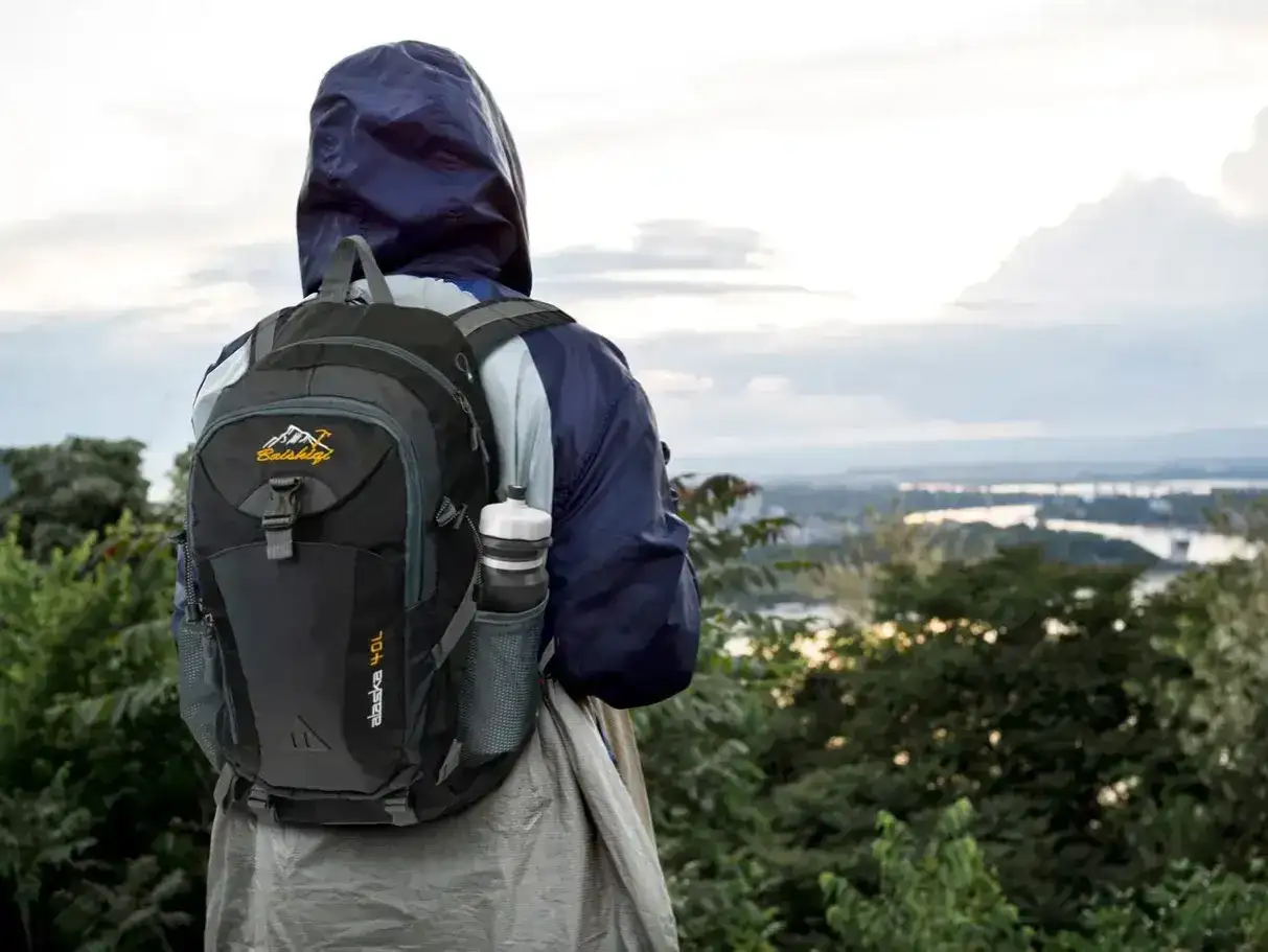 Trekking górski bez chaosu - trasa, plecak i bezpieczeństwo
