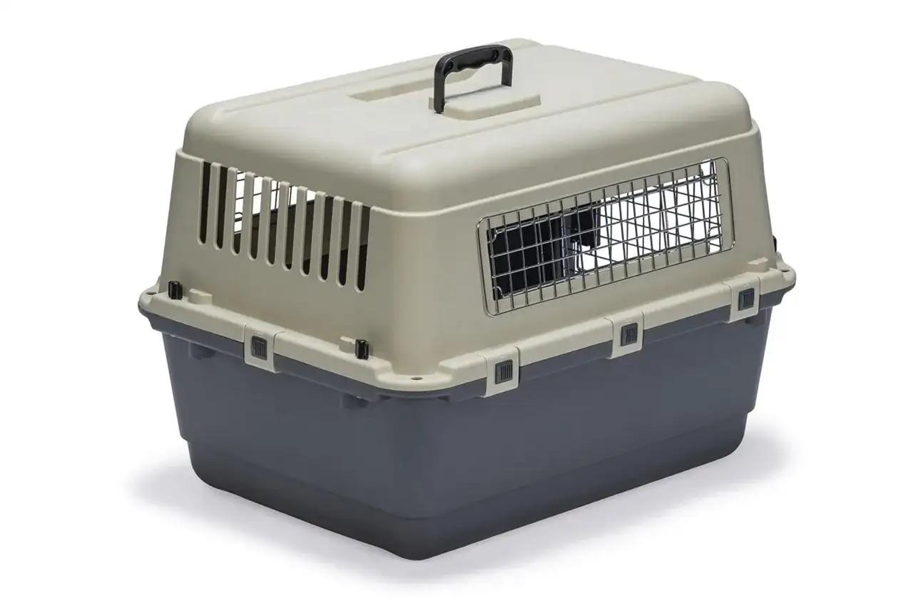 Caisse de transport Karlie - Pet Shuttle ou Salus ?