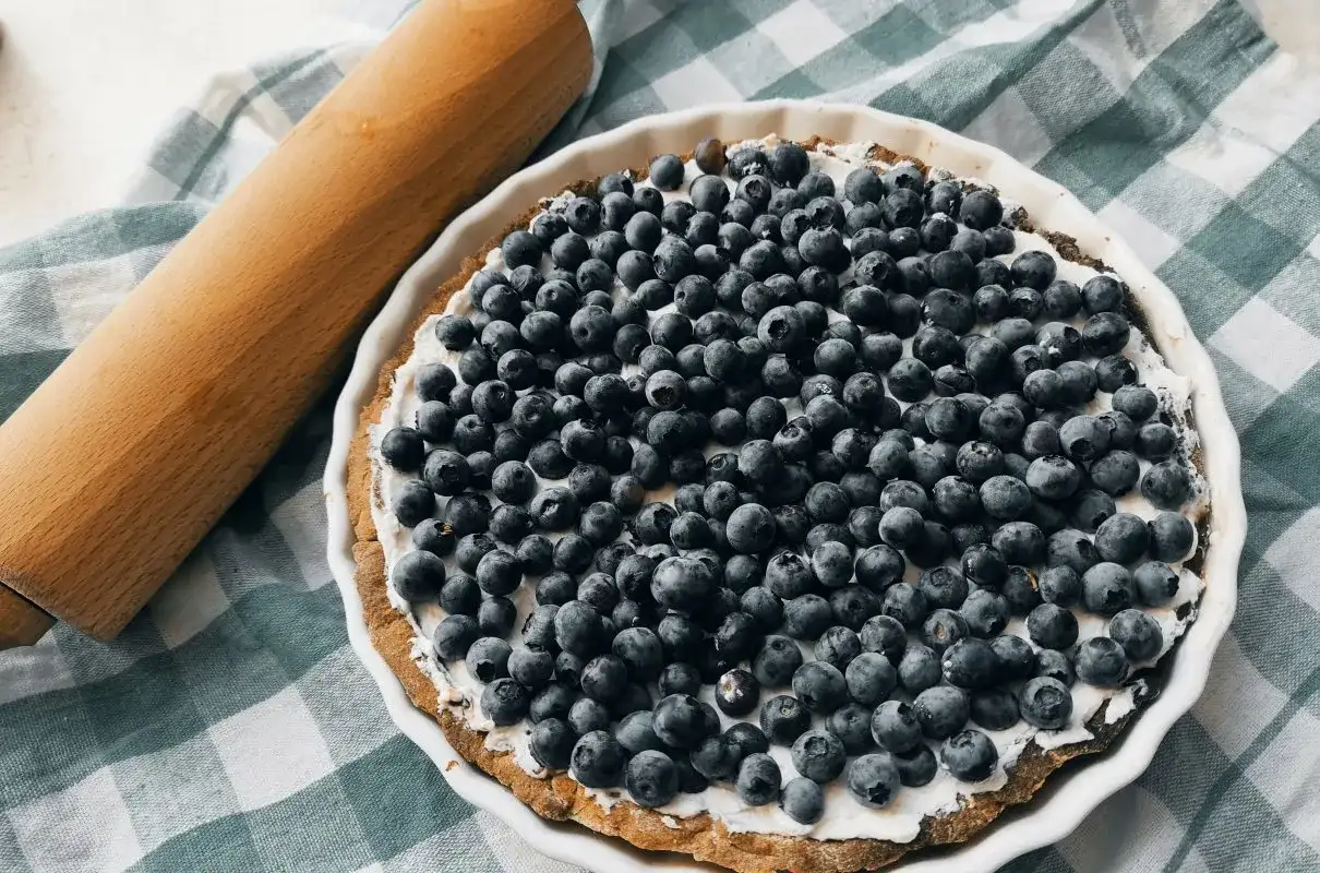 Tarta z borówkami i mascarpone: Przepis krok po kroku