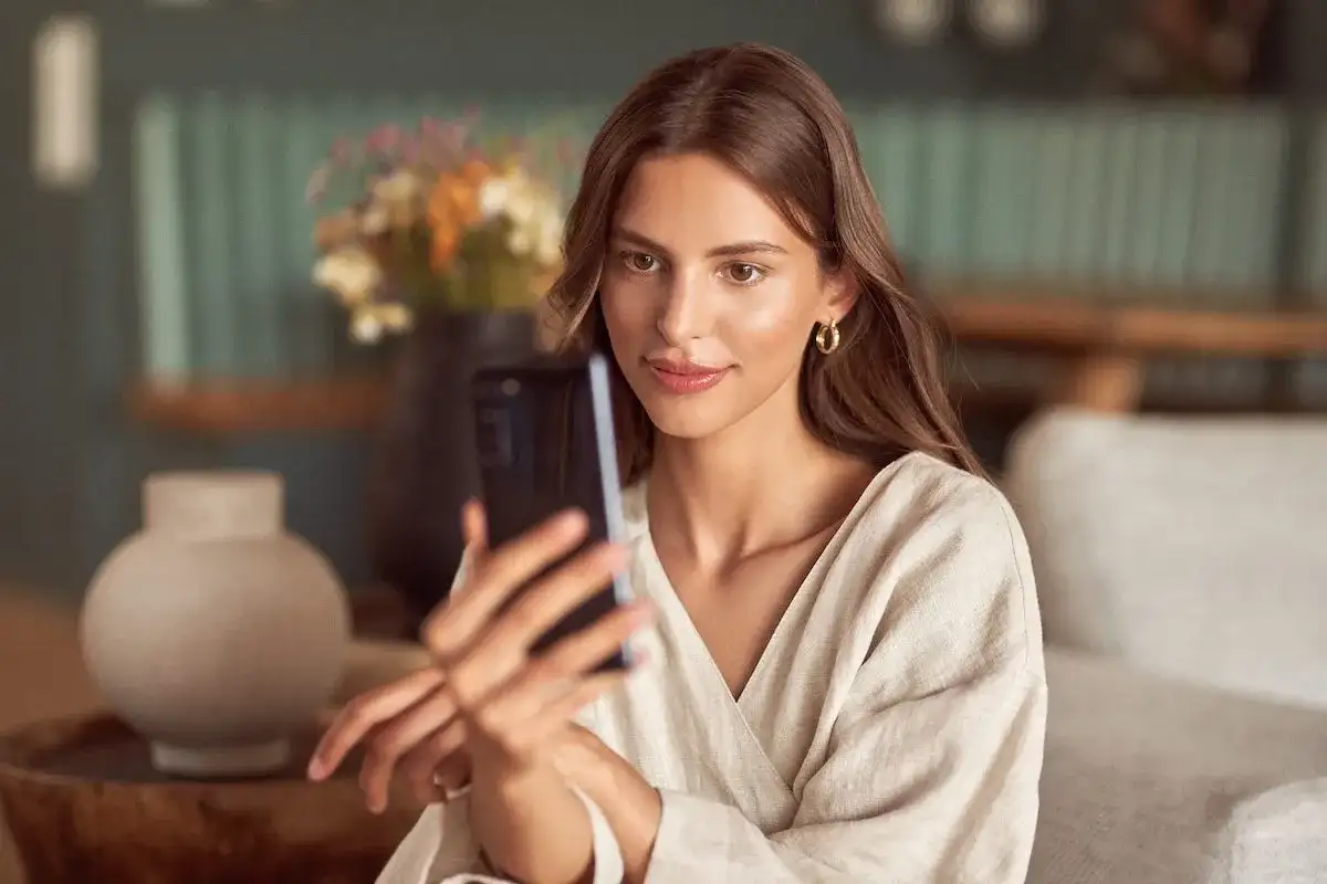 Jak zrobić selfie Samsungiem - Poznaj triki na idealne zdjęcia