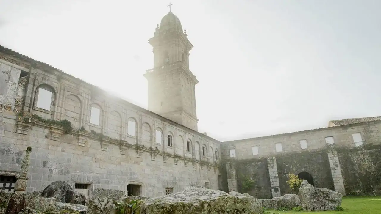 Monasterio de Oia: historia, visita y claves para 2026