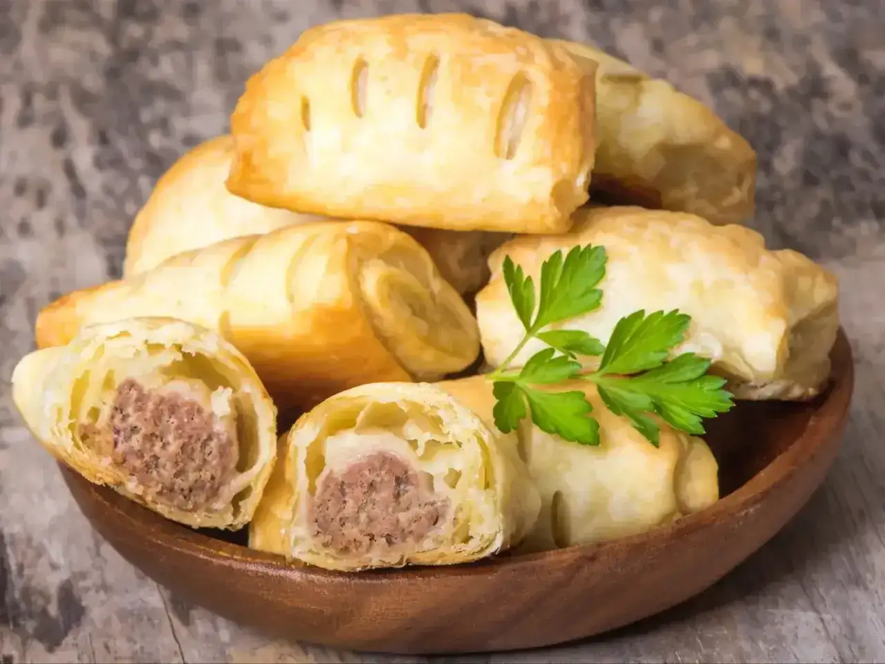 Ile piec ciasto francuskie? Idealny czas i temperatura!
