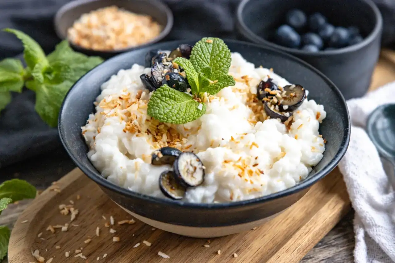 Milchreis mit Wasser kochen – So gelingt er cremig!