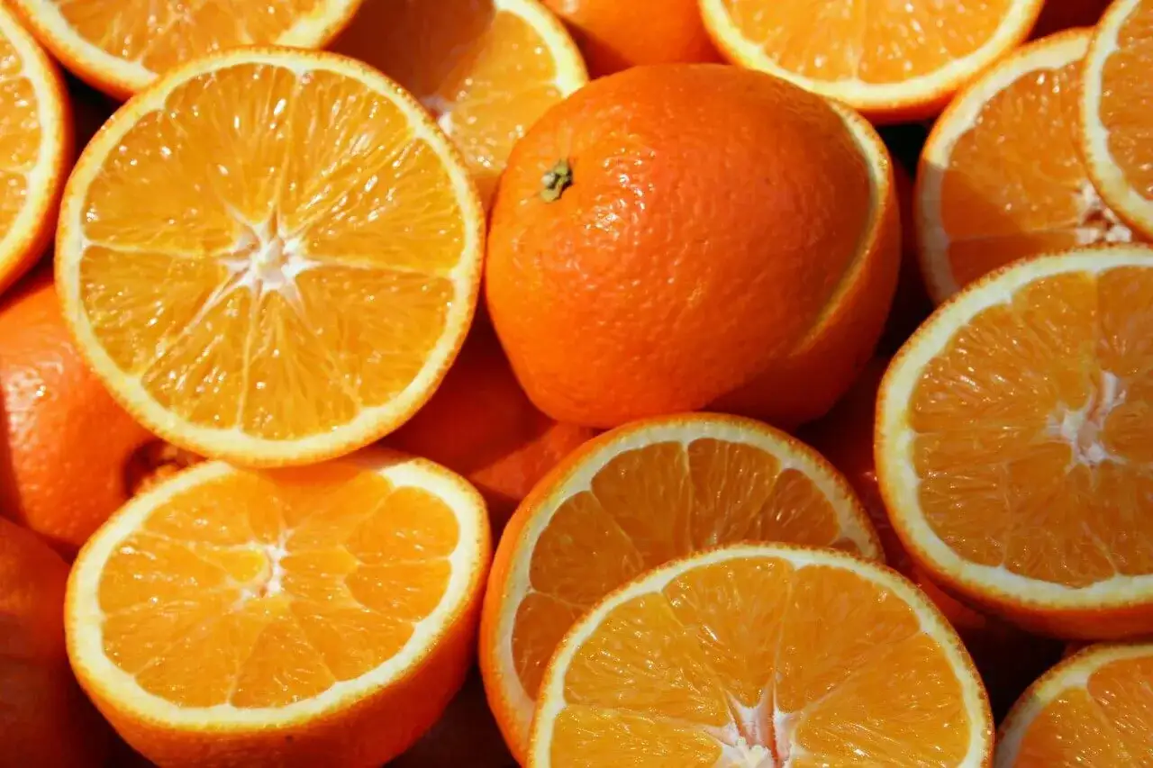 Pomarańcza a kalorie - Ile ma i czy pomaga w odchudzaniu?