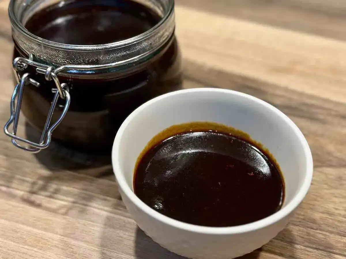 Gotowy vs domowy sos teriyaki: Który wybrać? Porównanie i przepis