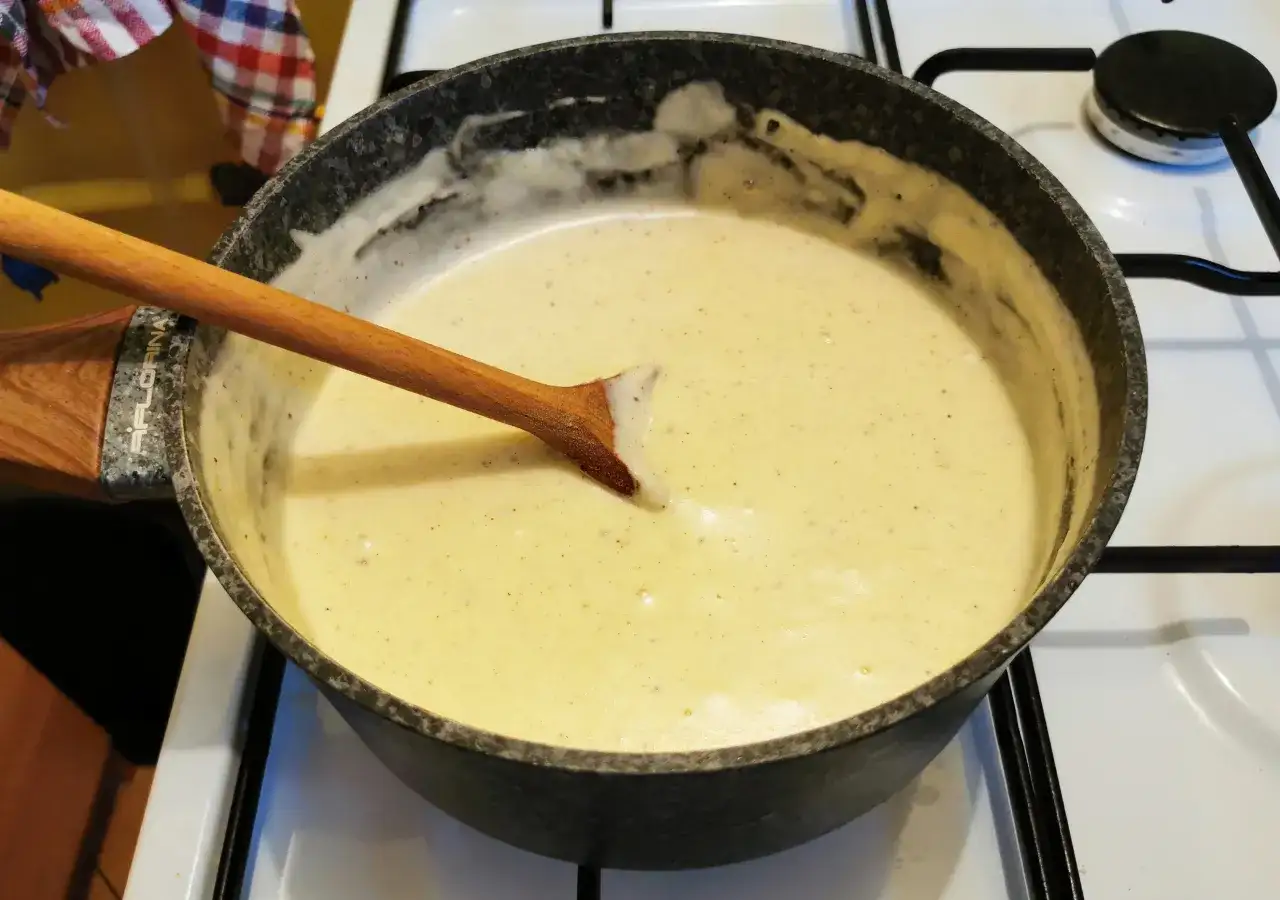 Beszamel vs Velouté: Kluczowe różnice i kiedy ich używać