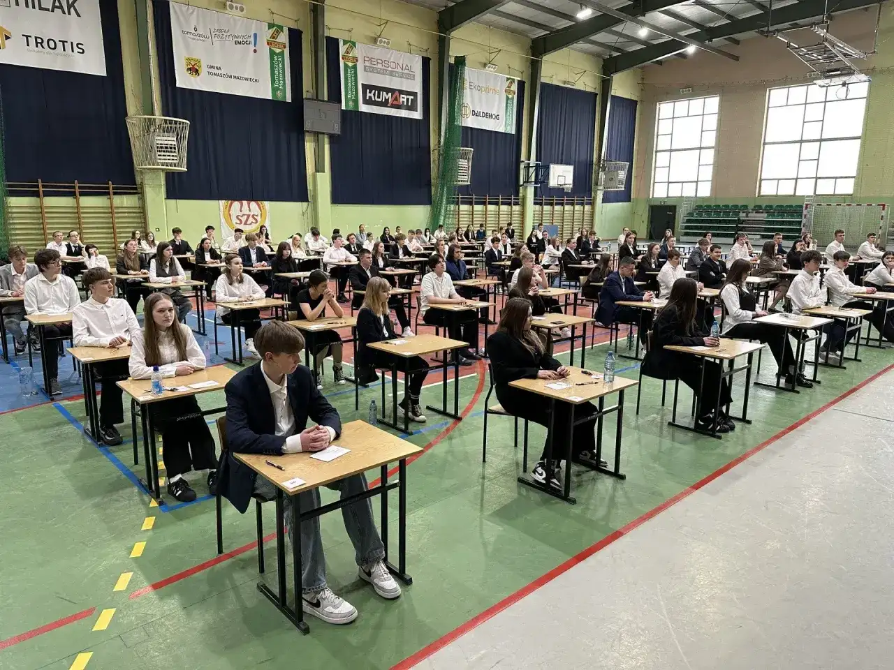 Egzamin ósmoklasisty - terminy, godziny i co spakować